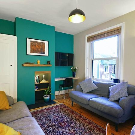 윈체스터 Tastefully Decorated 1-Bed With Free Parking - At Hem 아파트 외부 사진