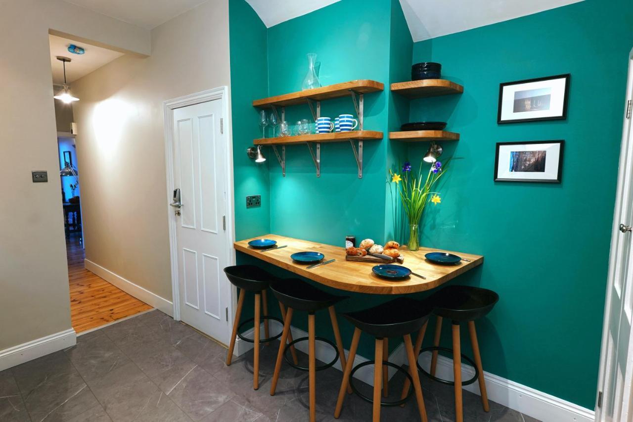 윈체스터 Tastefully Decorated 1-Bed With Free Parking - At Hem 아파트 외부 사진